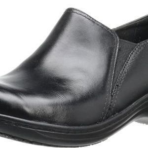 Clarks Grasp Chime Slip-Resistant Loafer/Clog